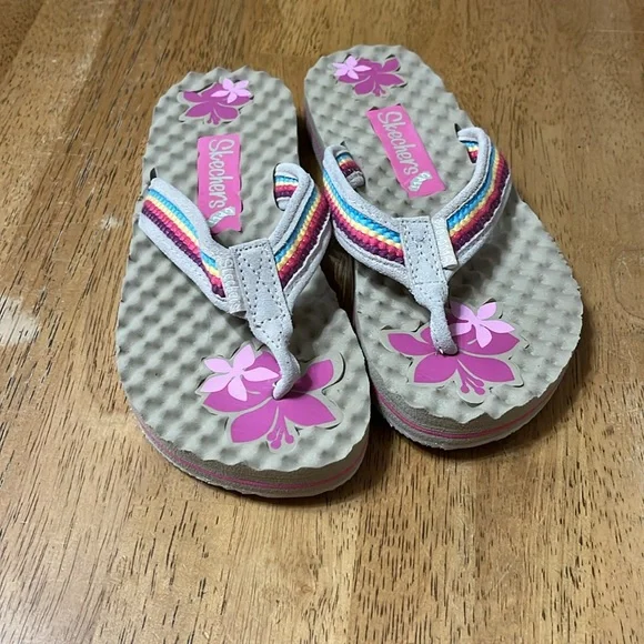 Women’s Skechers Flipflops - Picture 2 of 5
